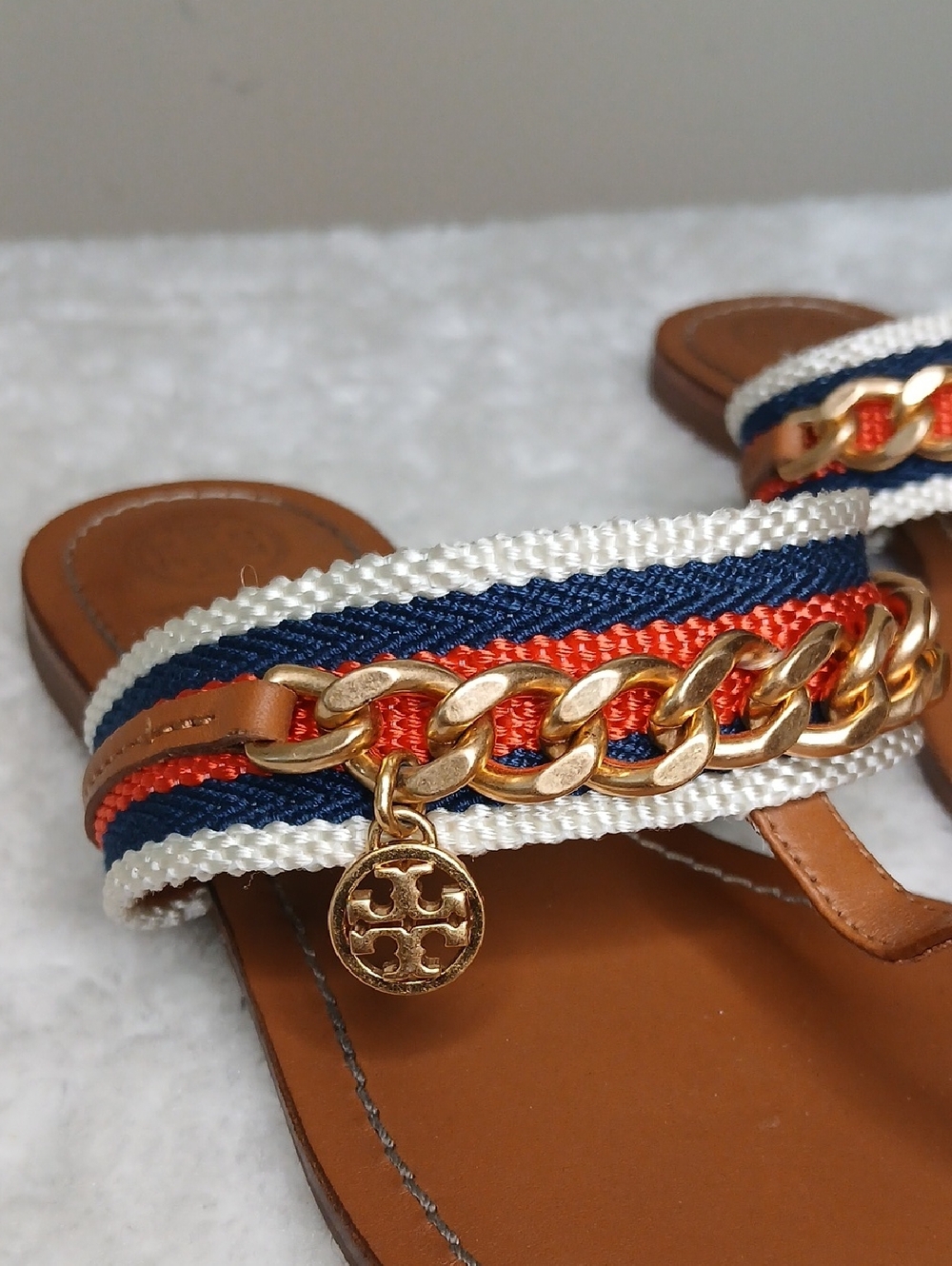 Tory Burch Mini Benton Chain Band Thong Sandals Size 7.5 - Picture 4 of 12